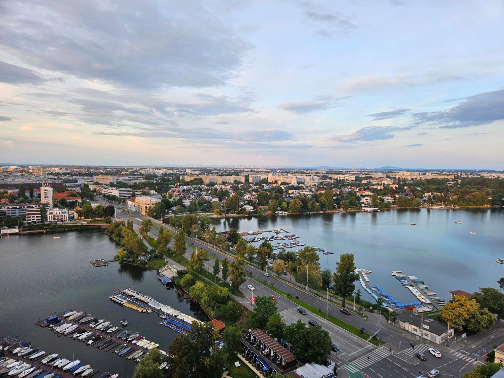 Yuki'S Place - Un-Vic, Danube Beach And Subway Near To Downtown Wiedeń Zewnętrze zdjęcie