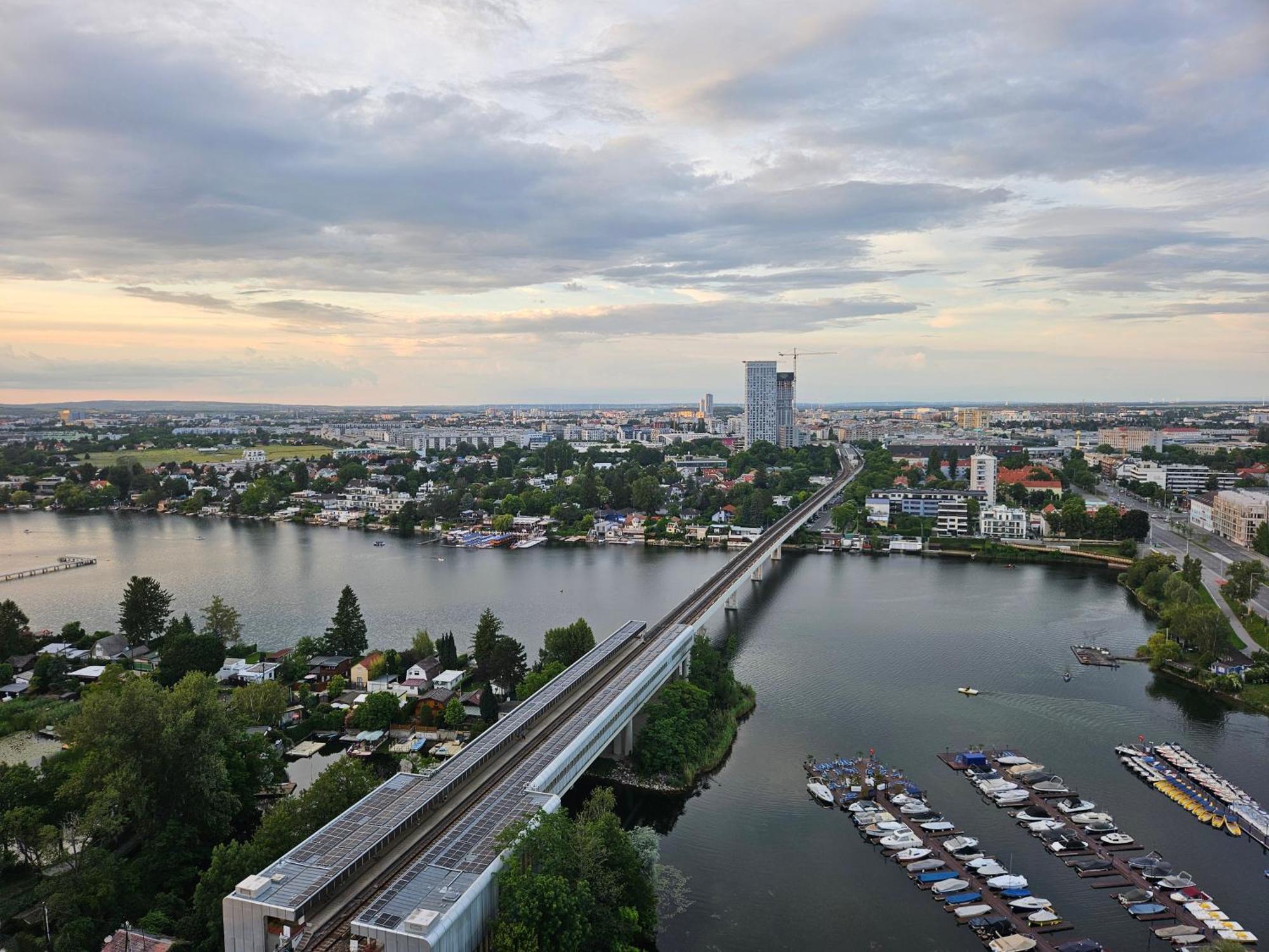 Yuki'S Place - Un-Vic, Danube Beach And Subway Near To Downtown Wiedeń Zewnętrze zdjęcie